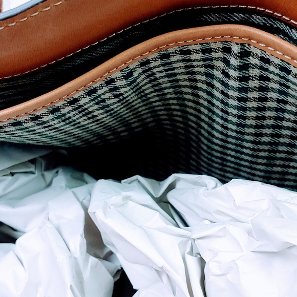 Ghurka Tote! (Red/Tan) - Picture 3 of 4